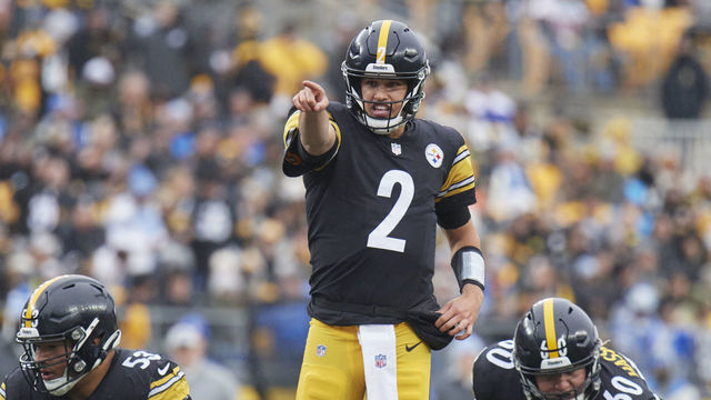 PITTSBURGH, PA - NOVEMBER 14: Pittsburgh Steelers quarterback Mason Rudolph (2) points during the NFL football game between the Detroit Lions and the Pittsburgh Steelers on November 14, 2021 at Heinz Field in Pittsburgh, PA.