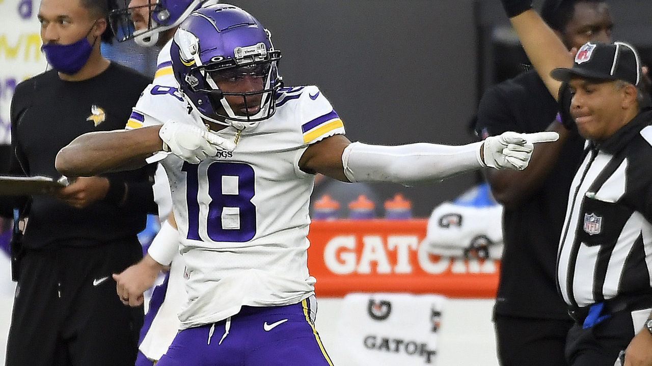 INGLEWOOD, CALIFORNIA - NOVEMBER 14: Justin Jefferson #18 of the Minnesota Vikings reacts after making a catch during the second half of the game against the Los Angeles Chargers at SoFi Stadium on November 14, 2021 in Inglewood, California.