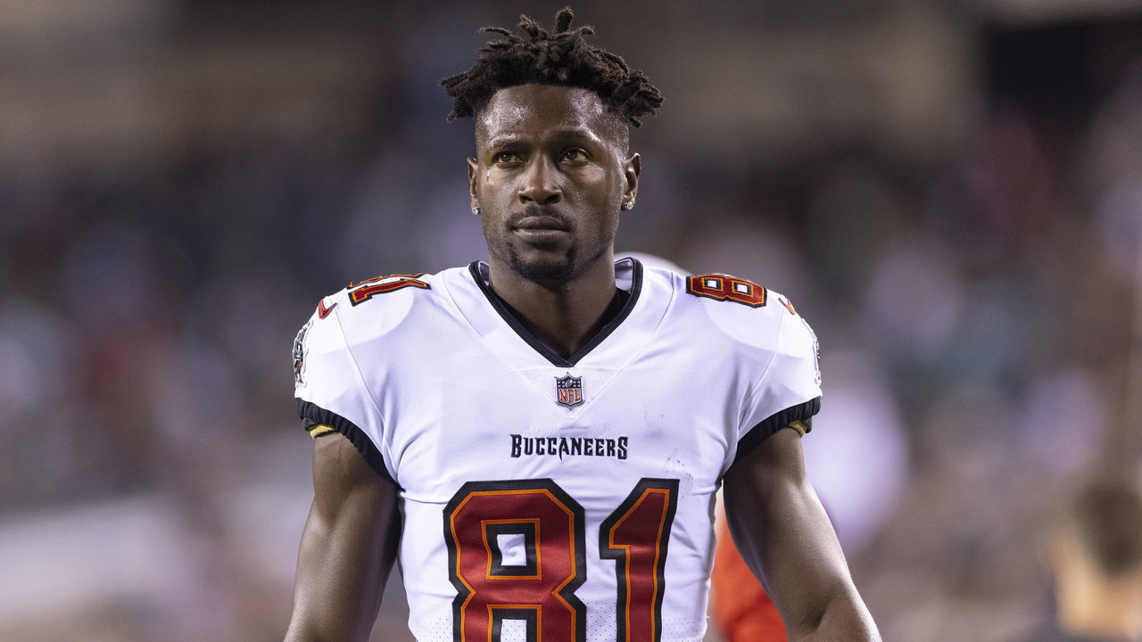 PHILADELPHIA, PA - OCTOBER 14: Antonio Brown #81 of the Tampa Bay Buccaneers looks on prior to the game against the Philadelphia Eagles at Lincoln Financial Field on October 14, 2021 in Philadelphia, Pennsylvania.