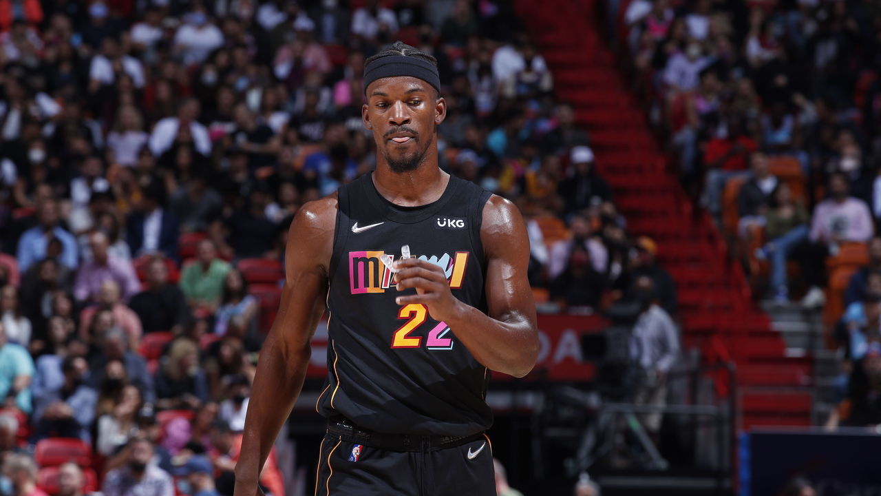 MIAMI, FL - NOVEMBER 18: Jimmy Butler #22 of the Miami Heat looks on during the game against the Washington Wizards on November 18, 2021 at FTX Arena in Miami, Florida. Mandatory Copyright Notice: Copyright 2021 NBAE