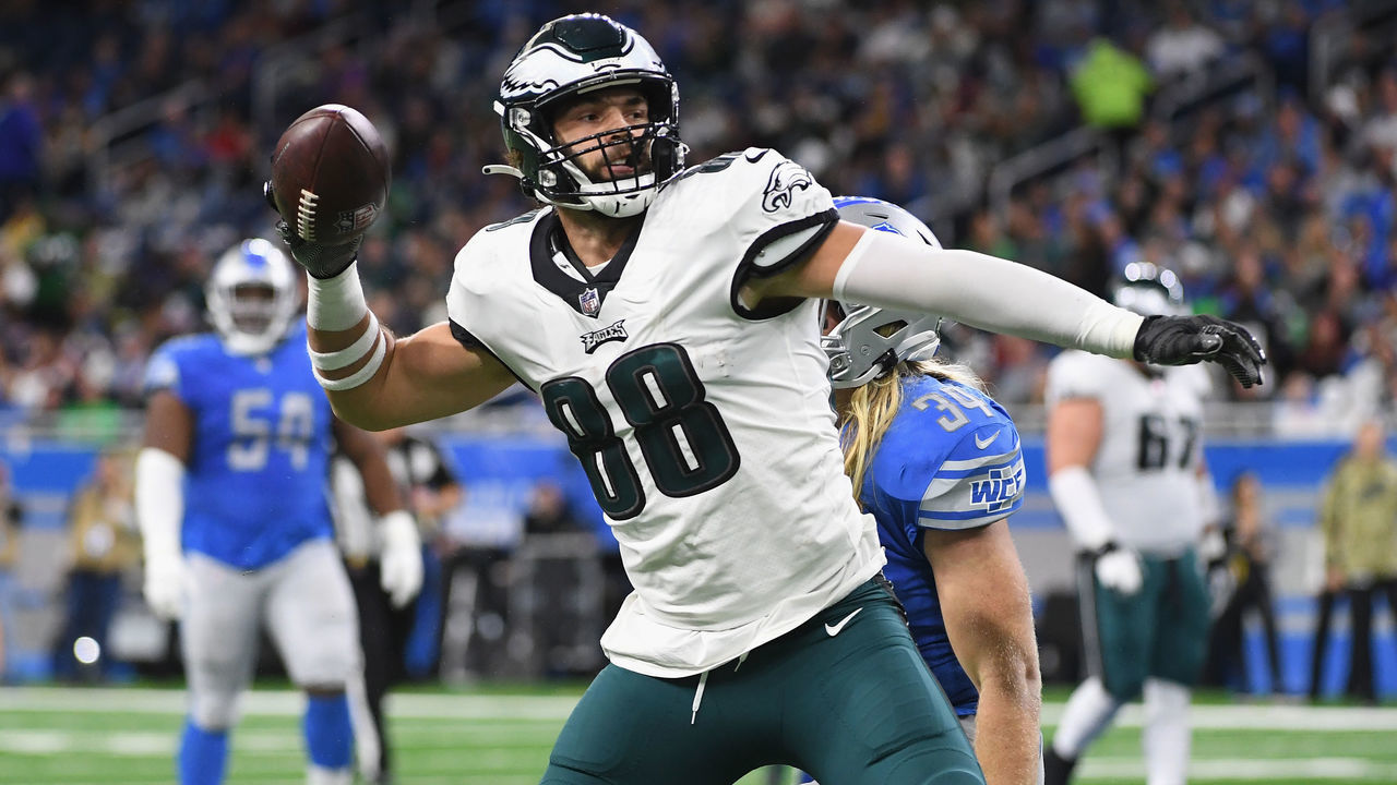 DETROIT, MICHIGAN - OCTOBER 31: Dallas Goedert #88 of the Philadelphia Eagles reacts during the second quarter against the Detroit Lions at Ford Field on October 31, 2021 in Detroit, Michigan.