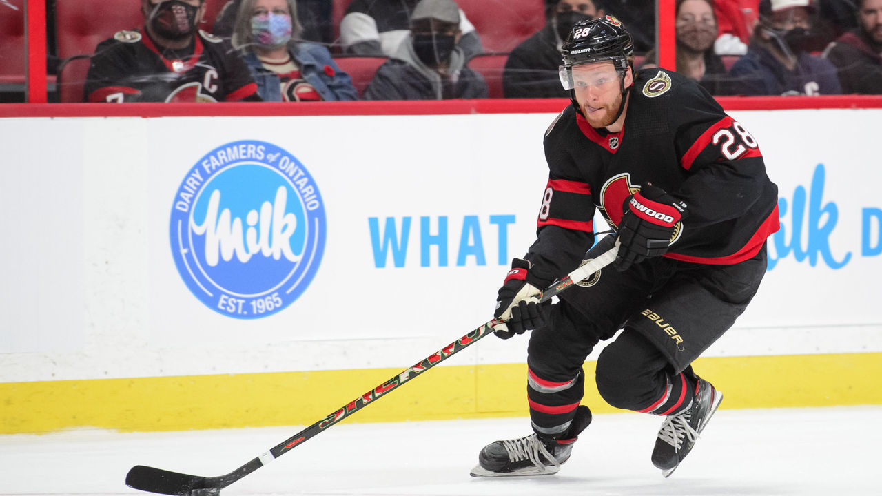 OTTAWA, ON - NOVEMBER 6: Connor Brown #28 of the Ottawa Senators skates against the Tampa Bay Lightning at Canadian Tire Centre on November 6, 2021 in Ottawa, Ontario, Canada.