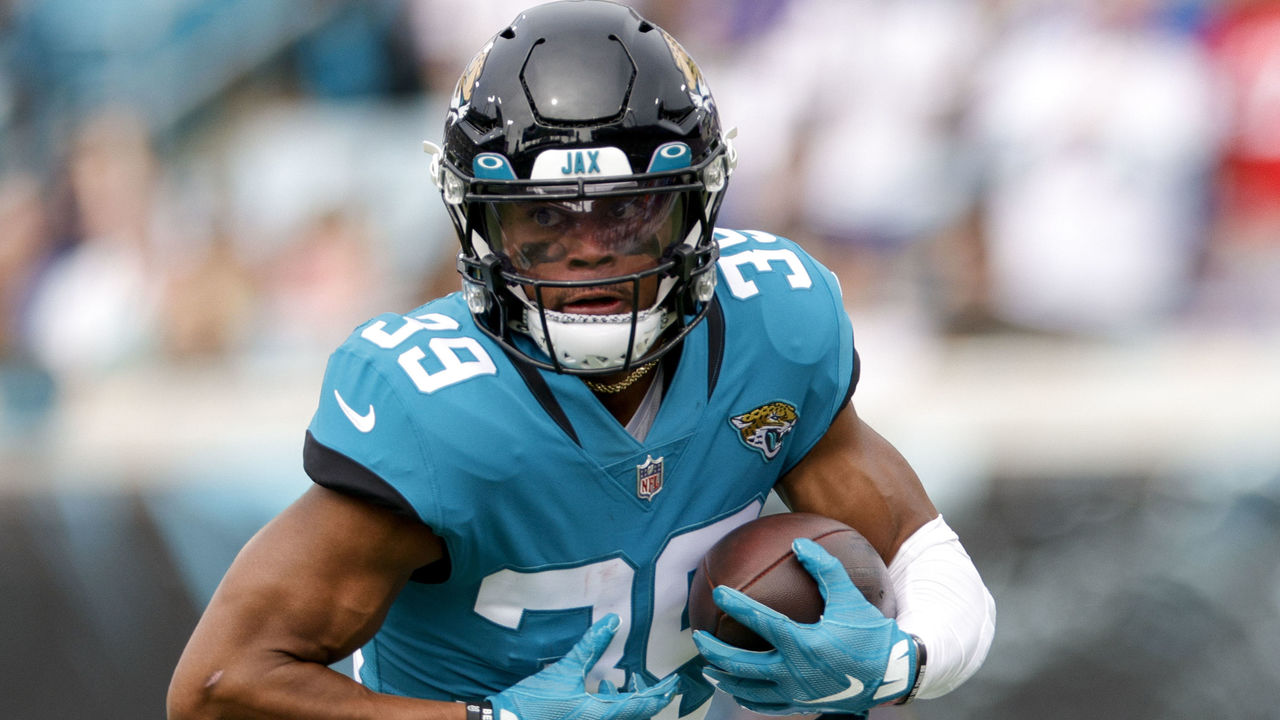 Jamal Agnew of the Jacksonville Jaguars runs with the ball during the  News Photo - Getty Images