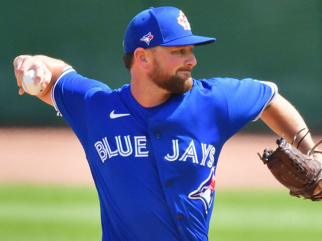 CLEARWATER, FLORIDA - MARCH 20: Kirby Yates #39 of the Toronto Blue Jays delivers a pitch to the Philadelphia Phillies in the sixth inning during a spring training game on March 20, 2021 at BayCare Ballpark in Clearwater, Florida.