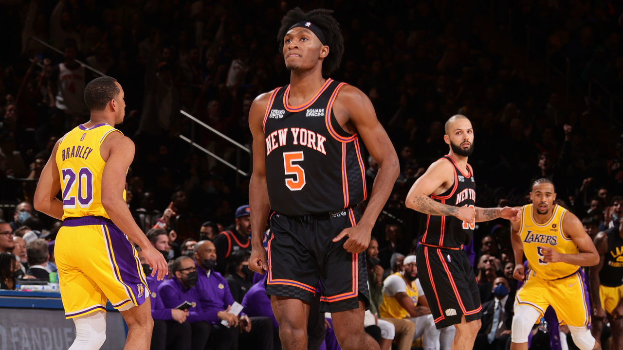 NEW YORK, NY - NOVEMBER 23: Immanuel Quickley #5 of the New York Knicks celebrates and runs up court against the Los Angeles Lakers on November 23, 2021 at Madison Square Garden in New York City, New York. Mandatory Copyright Notice: Copyright 2021 NBAE