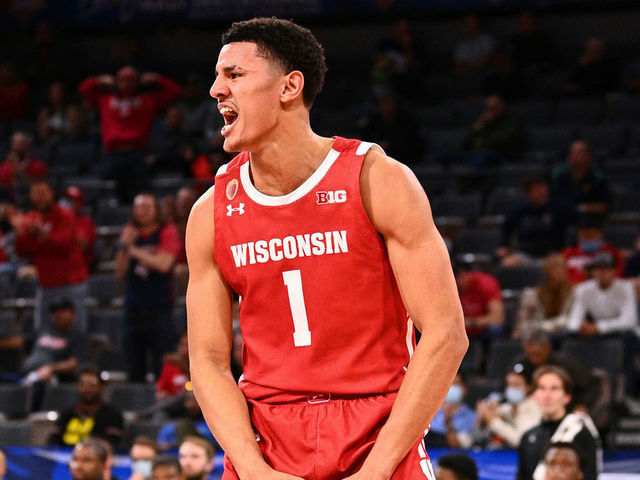 LAS VEGAS, NV - NOVEMBER 23: Wisconsin Badgers guard Johnny Davis (1) celebrates during the second round college basketball game in the Maui Invitational between the Houston Cougars and the Wisconsin Badgers on November 23, 2021, at the Michelob ULTRA Arena in Las Vegas, NV. The tournament was moved due to COVID-19.