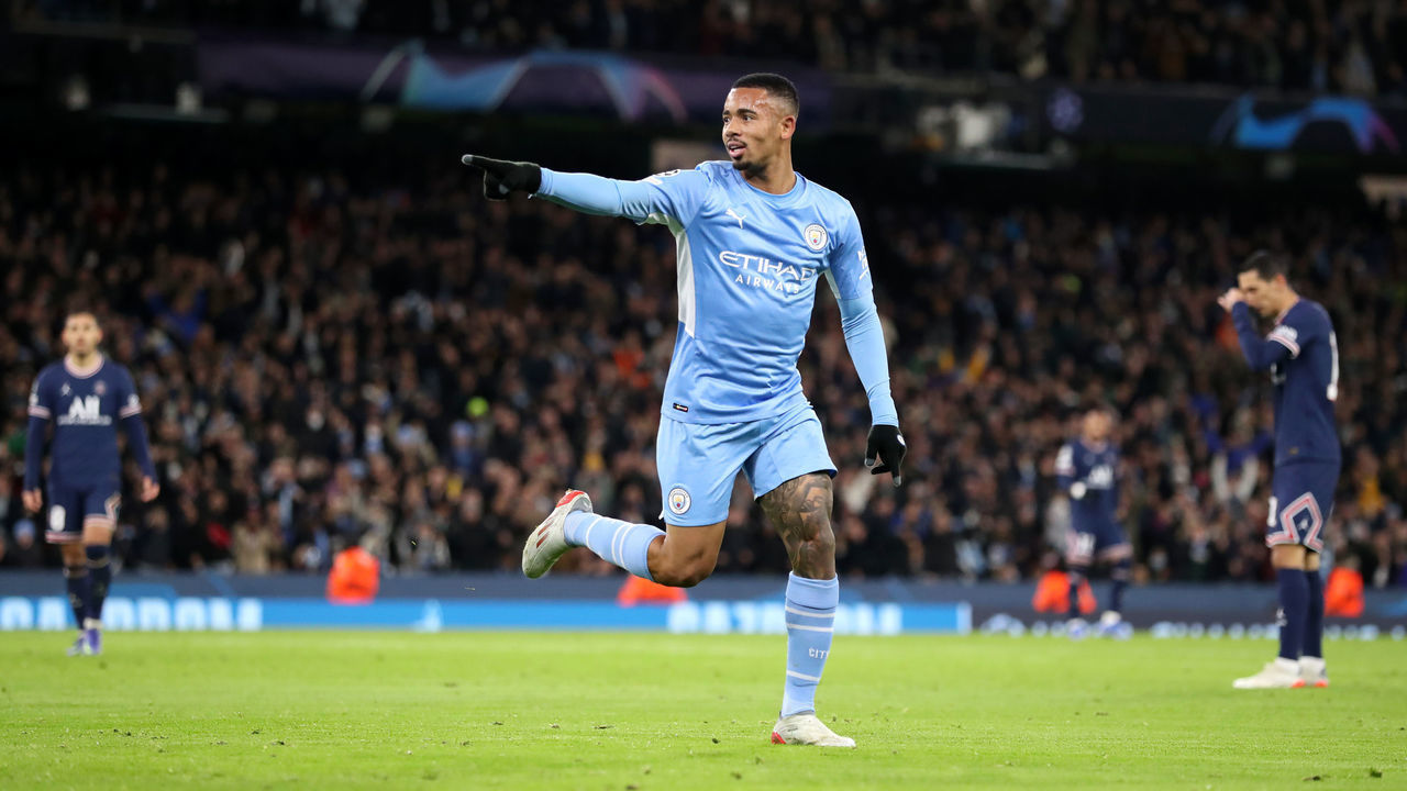 MANCHESTER, ENGLAND - NOVEMBER 24: Gabriel Jesus of Manchester City celebrates after scoring their team's second goal during the UEFA Champions League group A match between Manchester City and Paris Saint-Germain at Etihad Stadium on November 24, 2021 in Manchester, England.