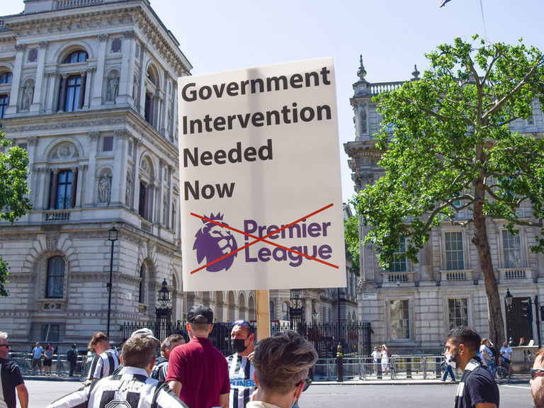 UK ministers back independent football regulator