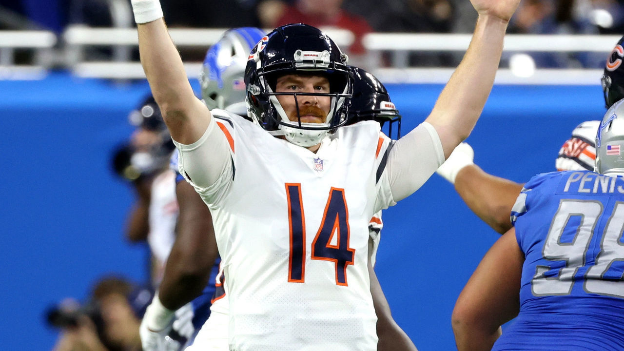 DETROIT, MICHIGAN - NOVEMBER 25: Andy Dalton #14 of the Chicago Bears reacts after a touchdown against the Detroit Lions during the second quarter at Ford Field on November 25, 2021 in Detroit, Michigan.