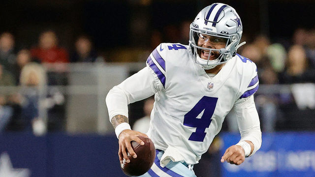 ARLINGTON, TEXAS - NOVEMBER 25: Dak Prescott #4 of the Dallas Cowboys runs with the ball during the second quarter of the NFL match between Las Vegas Raiders and Dallas Cowboys at AT&T Stadium on November 25, 2021 in Arlington, Texas.