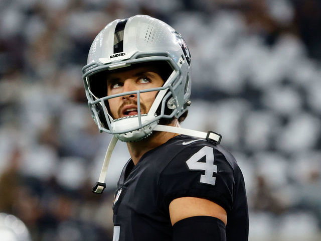 Carr: It's 'ridiculous' to question if I can win in playoffs