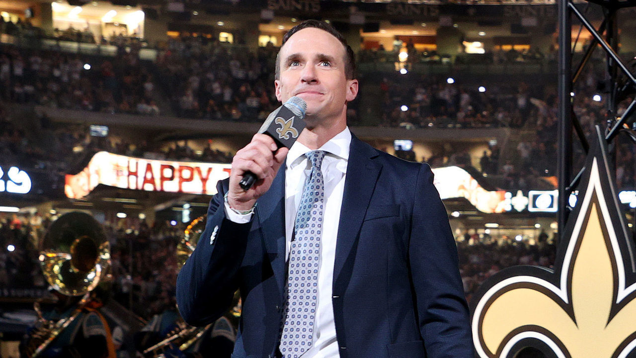 NEW ORLEANS, LOUISIANA - NOVEMBER 25: Former New Orleans Saints quarterback Drew Brees speaks to the fans during halftime of the game between the Buffalo Bills and the New Orleans Saints at Caesars Superdome on November 25, 2021 in New Orleans, Louisiana.