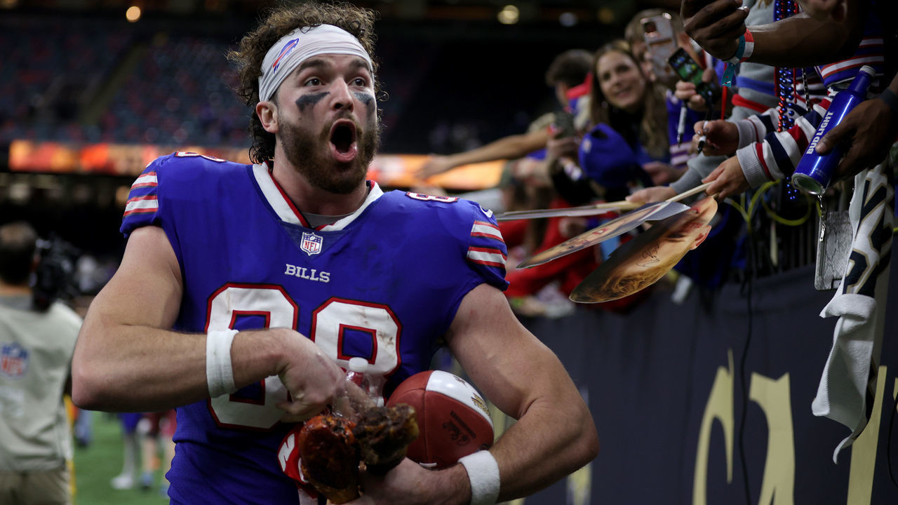 NEW ORLEANS, LOUISIANA - NOVEMBER 25: Dawson Knox #88 of the Buffalo Bills celebrates a win over New Orleans Saints with fans at Caesars Superdome on November 25, 2021 in New Orleans, Louisiana.