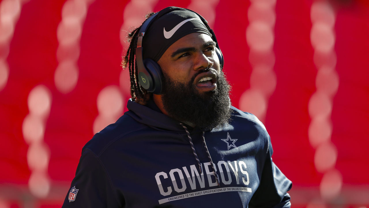 KANSAS CITY, MO - NOVEMBER 21: Ezekiel Elliott #21 of the Dallas Cowboys walks the field prior to the game between the Kansas City Chiefs and the Dallas Cowboys at Arrowhead Stadium on November 21, 2021 in Kansas City, Missouri.