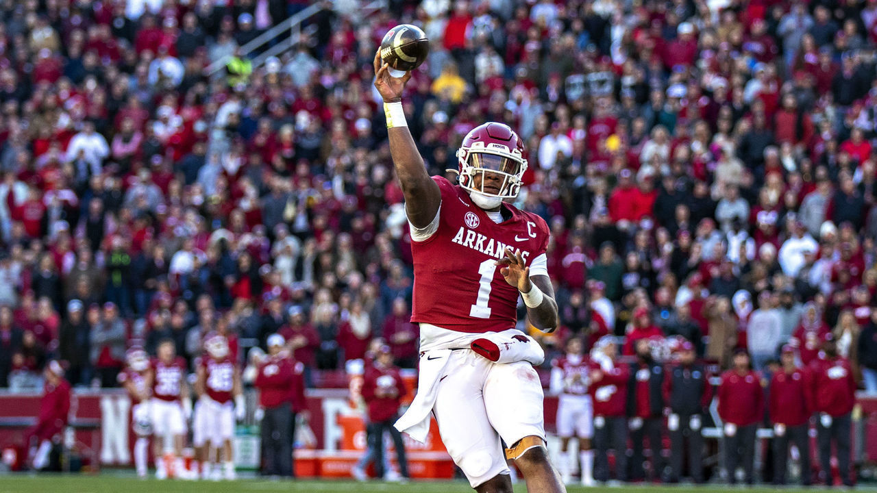 FAYETTEVILLE, ARKANSAS - NOVEMBER 26: KJ Jefferson #1 of the Arkansas Razorbacks throws a pass during a game against the Missouri Tigers at Donald W. Reynolds Razorback Stadium on November 26, 2021 in Fayetteville, Arkansas.