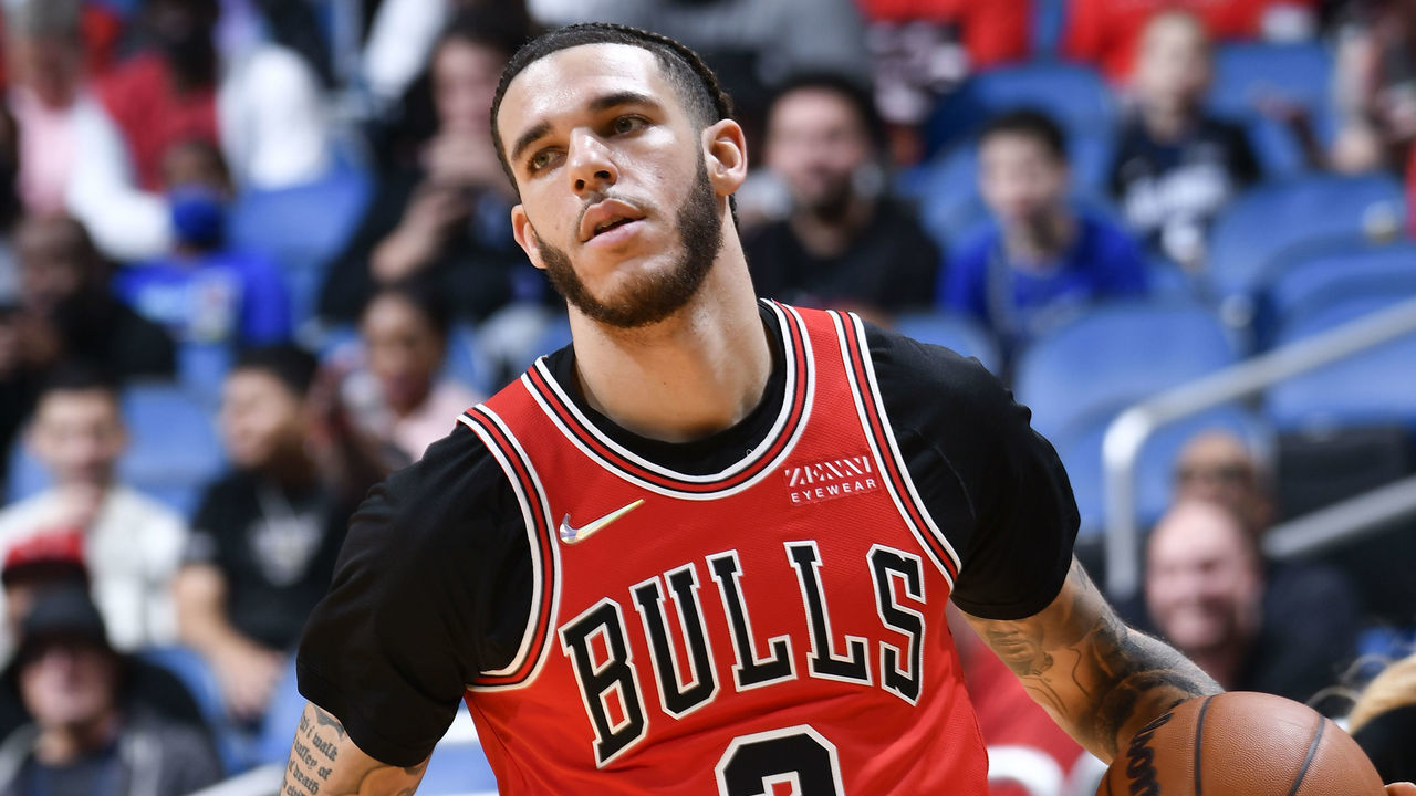 ORLANDO, FL - NOVEMBER 26: Lonzo Ball #2 of the Chicago Bulls handles the ball during the game against the Orlando Magic on November 26, 2021 at Amway Center in Orlando, Florida. Mandatory Copyright Notice: Copyright 2021 NBAE
