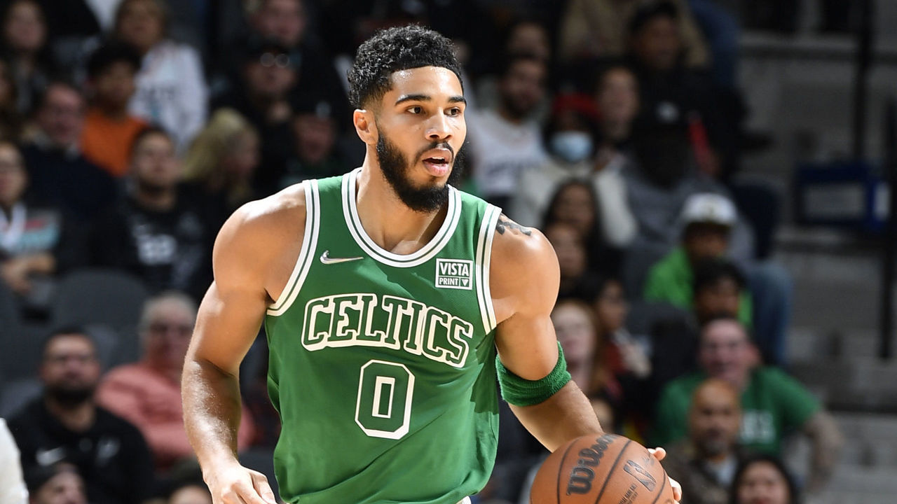 SAN ANTONIO, TX - NOVEMBER 26: Jayson Tatum #0 of the Boston Celtics dribbles the ball during the game against the San Antonio Spurs on November 26, 2021 at the AT&T Center in San Antonio, Texas. Mandatory Copyright Notice: Copyright 2021 NBAE (Photos by Logan Riely/NBAE via Getty Images)