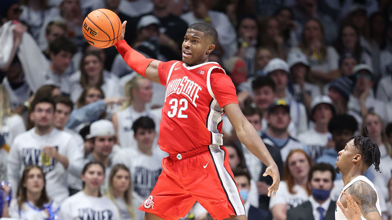 CINCINNATI, OHIO - NOVEMBER 18: E.J. Liddell #32 of the Ohio State Buckeyes against the Xavier Musketeers at Cintas Center on November 18, 2021 in Cincinnati, Ohio.