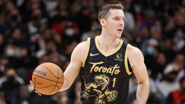 TORONTO, ON - NOVEMBER 13: Goran Dragic #1 of the Toronto Raptors dribbles up the court during the second half of their NBA game against the Detroit Pistons at Scotiabank Arena on November 13, 2021 in Toronto, Canada.