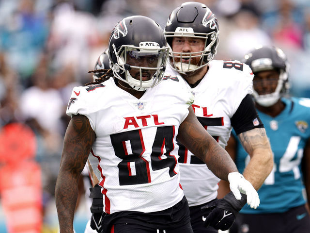 JACKSONVILLE, FLORIDA - NOVEMBER 28: Cordarrelle Patterson #84 of the Atlanta Falcons reacts after running for a touchdown against the Jacksonville Jaguars in the second quarter at TIAA Bank Field on November 28, 2021 in Jacksonville, Florida.