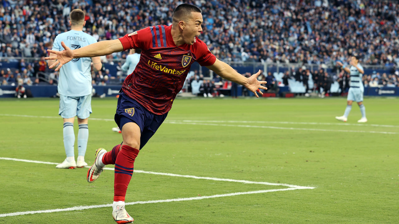 KANSAS CITY, KANSAS - NOVEMBER 28: Bobby Wood #7 of Real Salt Lake reacts after scoring in the final minute during the Major League Soccer Playoff game against Sporting Kansas City at Children's Mercy Park on November 28, 2021 in Kansas City, Kansas.