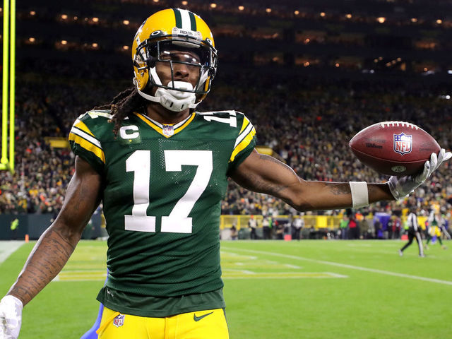 GREEN BAY, WISCONSIN - NOVEMBER 28: Davante Adams #17 of the Green Bay Packers celebrates after a catch during the second quarter against the Los Angeles Rams at Lambeau Field on November 28, 2021 in Green Bay, Wisconsin.