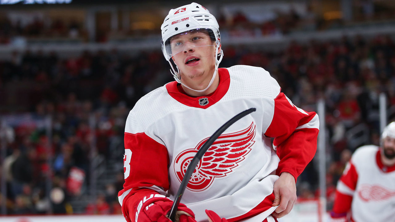 CHICAGO, IL - OCTOBER 24: Detroit Red Wings Right Wing Lucas Raymond (23) looks on during a game between the Chicago Blackhawks and the Detroit Red Wings on October 24, 2021 at the United Center in Chicago, IL.