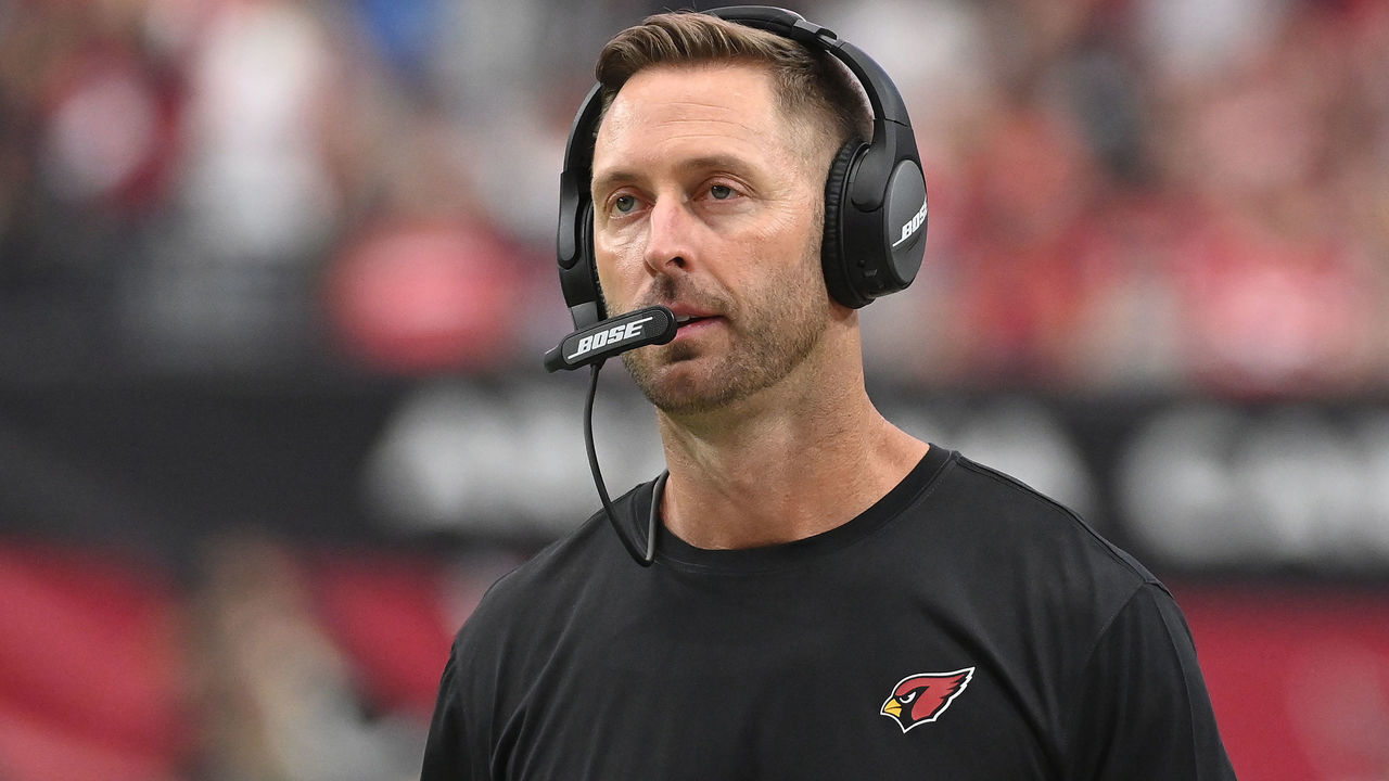 GLENDALE, ARIZONA - OCTOBER 10: Head coach Kliff Kingsbury of the Arizona Cardinals looks on against the San Francisco 49ers during the first quarter at State Farm Stadium on October 10, 2021 in Glendale, Arizona.