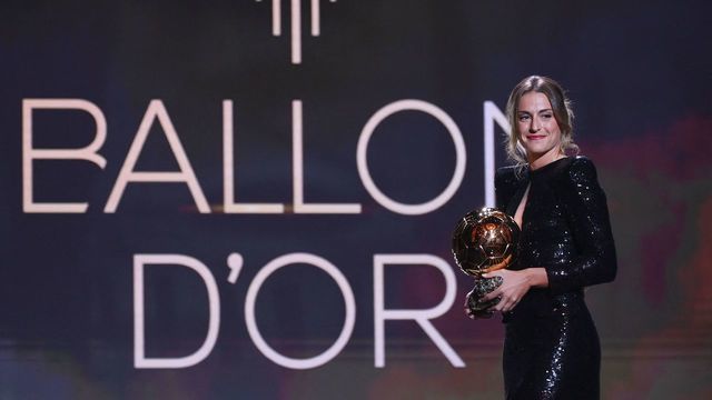 FC Barcelona's Spanish midfielder Alexia Putellas reacts after being awardedthewomen's Ballon d'Or award during the 2021 Ballon d'Or France Football award ceremony at the Theatre du Chatelet in Paris on November 29, 2021.