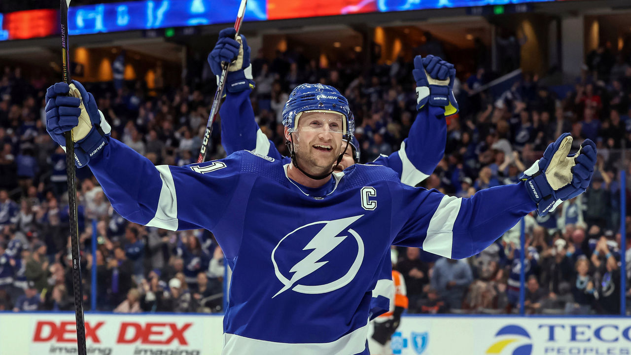 TAMPA, FL - NOVMEBER 23: Steven Stamkos #91 of the Tampa Bay Lightning celebrates a goal against the Philadelphia Flyers during the second period at the Amalie Arena on November 23, 2021 in Tampa, Florida.