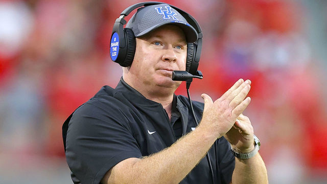 ATHENS, GA - OCTOBER 16: Head coach Mark Stoops of the Kentucky Wildcats calls a time out in the second half against the Georgia Bulldogs at Sanford Stadium on October 16, 2021 in Athens, Georgia.