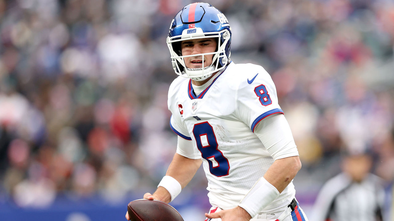 Giants won't pick up Daniel Jones' fifth-year option for 2023