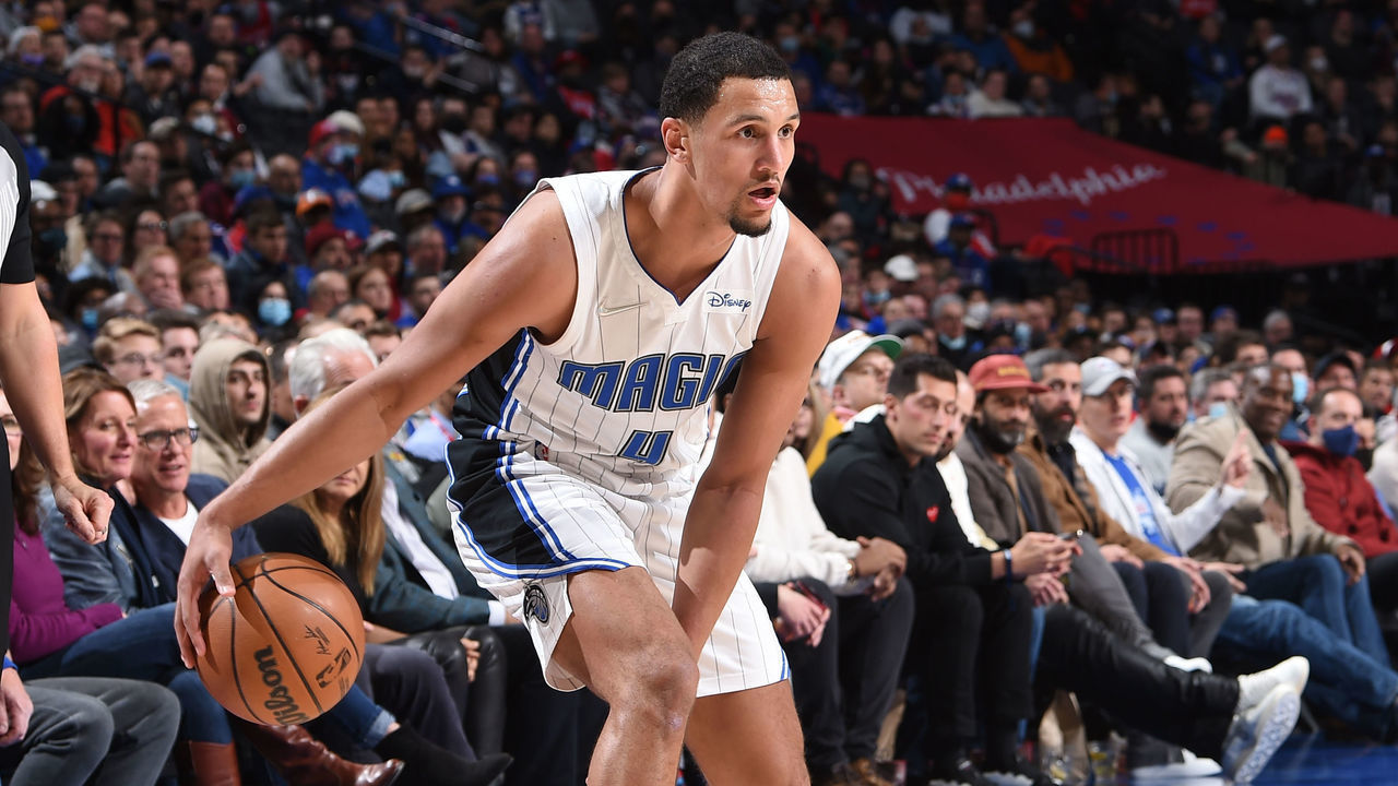 PHILADELPHIA, PA - NOVEMBER 29: Jalen Suggs #4 of the Orlando Magic handles the ball against the Philadelphia 76ers on November 29, 2021 at Wells Fargo Center in Philadelphia, Pennsylvania. NOTE TO USER: User expressly acknowledges and agrees that, by downloading and/or using this Photograph, user is consenting to the terms and conditions of the Getty Images License Agreement. Mandatory Copyright Notice: Copyright 2021 NBAE