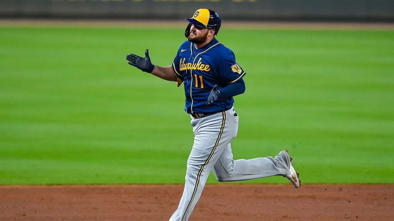 Brewers non-tender Daniel Vogelbach, John Curtiss