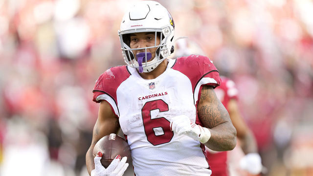 SANTA CLARA, CALIFORNIA - NOVEMBER 07: James Conner #6 of the Arizona Cardinals runs the ball for a touchdown during the third quarter against the San Francisco 49ers at Levi's Stadium on November 07, 2021 in Santa Clara, California.