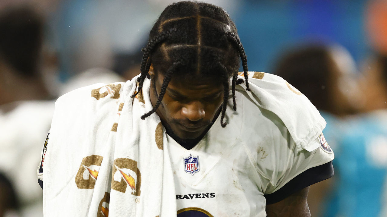 MIAMI GARDENS, FLORIDA - NOVEMBER 11: Lamar Jackson #8 of the Baltimore Ravens reacts after losing to the Miami Dolphins 22-10 at Hard Rock Stadium on November 11, 2021 in Miami Gardens, Florida.