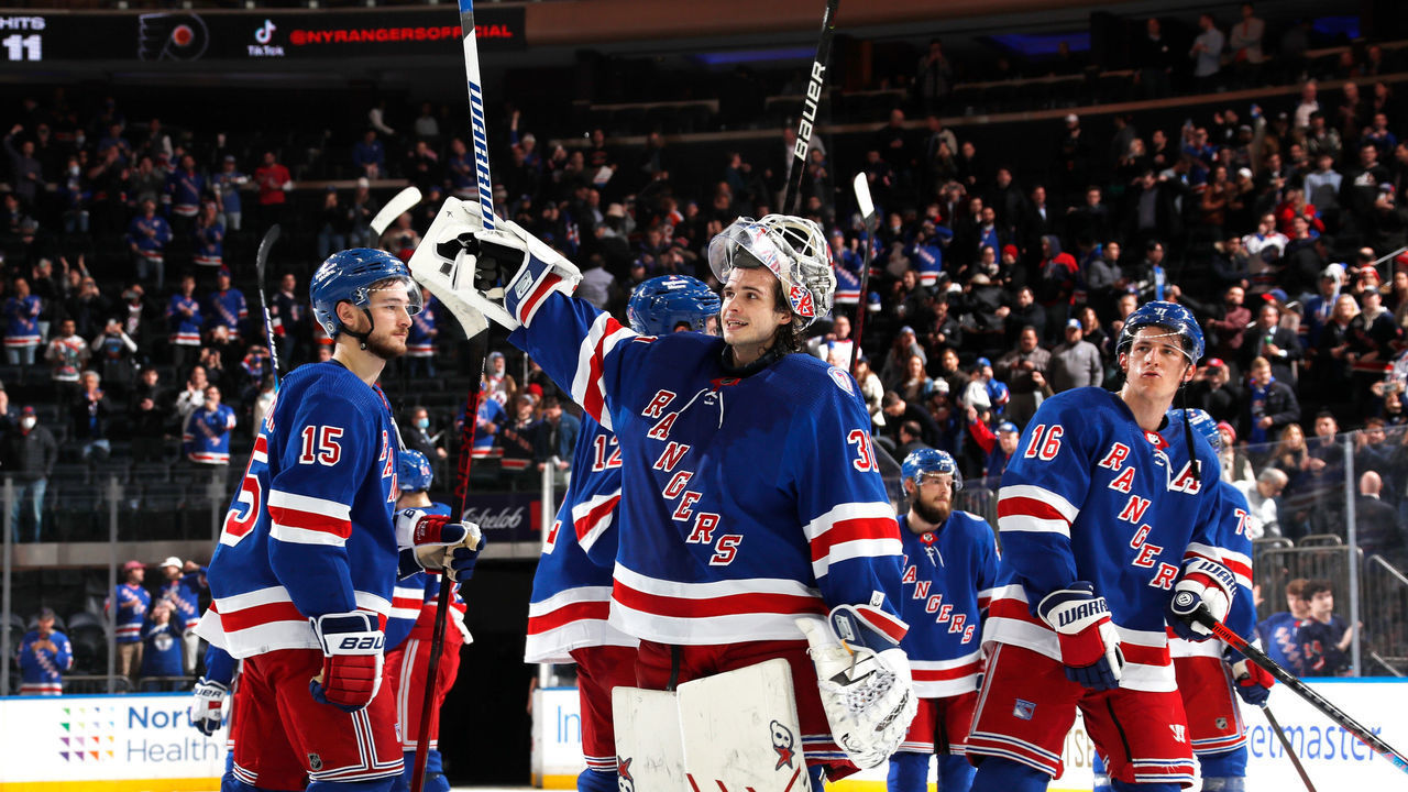 NEW YORK, NY - DECEMBER 01: Igor Shesterkin #31 of the New York Rangers salutes the crowd after getting a 4-1 win against the Philadelphia Flyers at Madison Square Garden on December 1, 2021 in New York City.