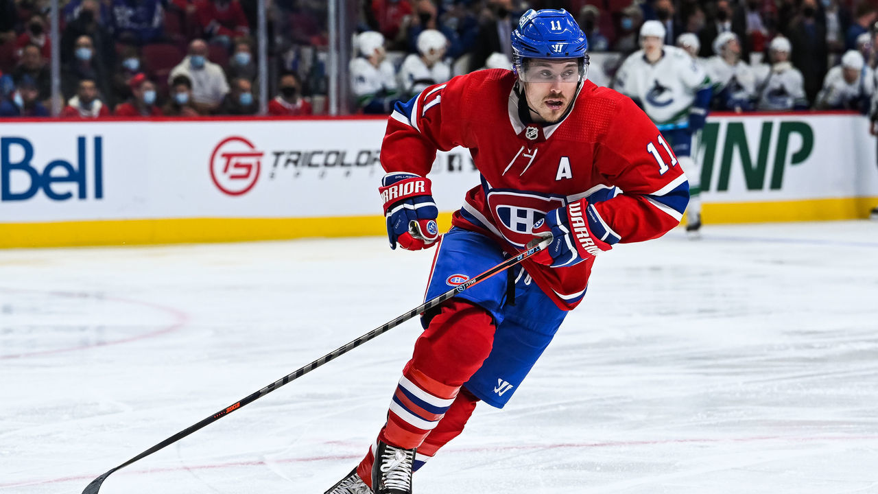 MONTREAL, QC - NOVEMBER 29: Montreal Canadiens right wing Brendan Gallagher (11) skates towards the play during the Vancouver Canucks versus the Montreal Canadiens game on November 29, 2021, at Bell Centre in Montreal, QC