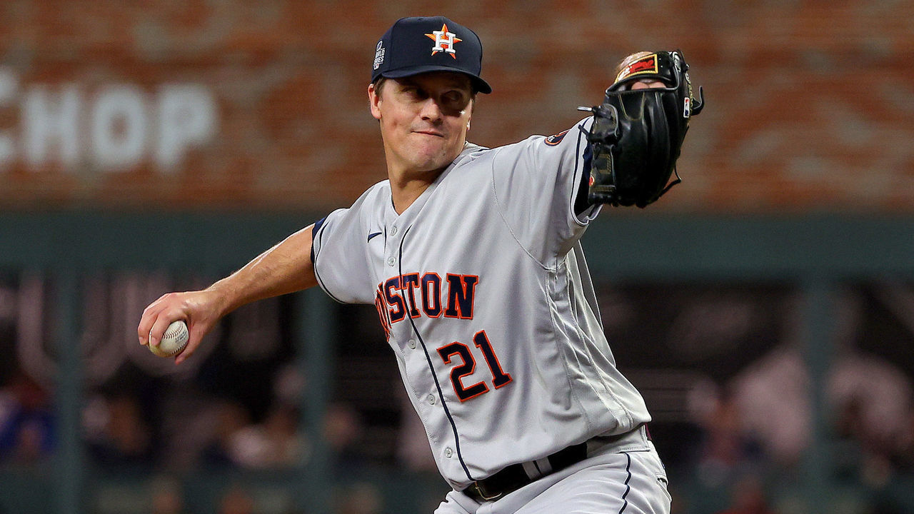 ATLANTA, GEORGIA - OCTOBER 30: Zack Greinke #21 of the Houston Astros delivers the pitch against the Atlanta Braves in Game Four of the World Series at Truist Park on October 30, 2021 in Atlanta, Georgia.
