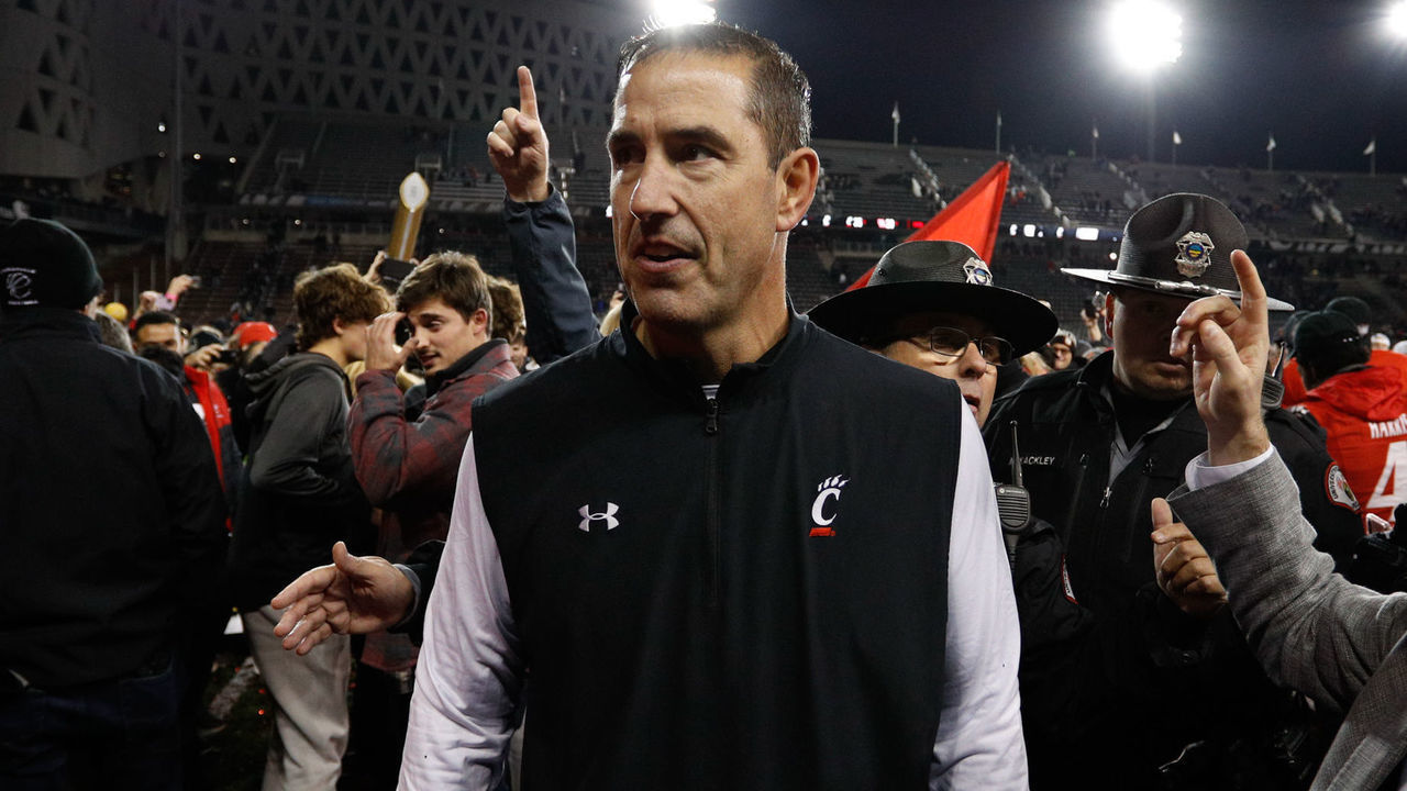 CINCINNATI, OH - DECEMBER 04: Cincinnati Bearcats head coach Luke Fickell after winning the AAC Championship game against the Houston Cougars and the Cincinnati Bearcats on December 4, 2021, at Nippert Stadium in Cincinnati, OH.