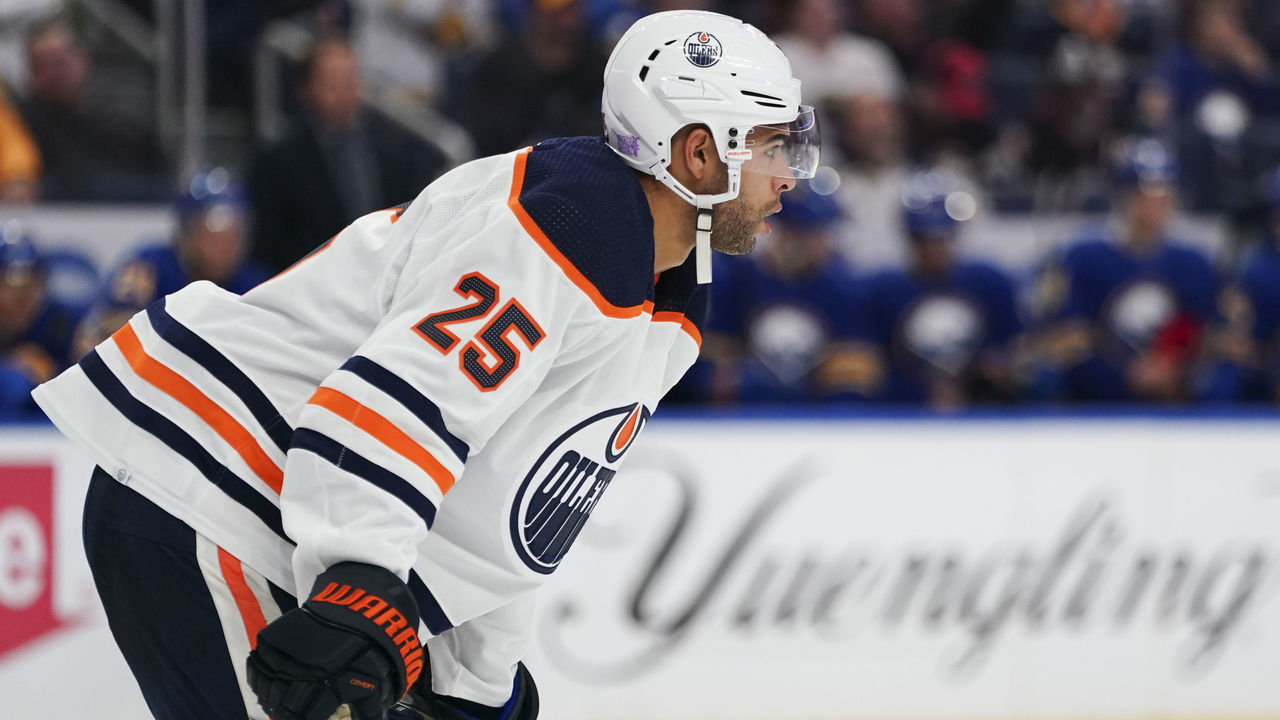 BUFFALO, NY - NOVEMBER 12: Darnell Nurse #25 of the Edmonton Oilers gets set against the Buffalo Sabres during the second period of an NHL game on November 12, 2021 at KeyBank Center in Buffalo, New York.