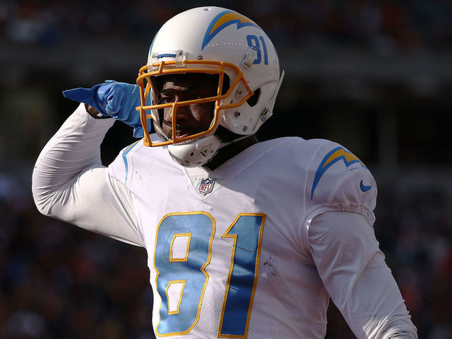 CINCINNATI, OHIO - DECEMBER 05: Mike Williams #81 of the Los Angeles Chargers reacts after a catch against the Cincinnati Bengals during the first quarter at Paul Brown Stadium on December 05, 2021 in Cincinnati, Ohio.