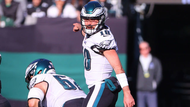 EAST RUTHERFORD, NJ - DECEMBER 05: Philadelphia Eagles quarterback Gardner Minshew (10) during the National Football League game between the New York Jets and the Philadelphia Eagles on December 5, 2021 at MetLife Stadium in East Rutherford, NJ.