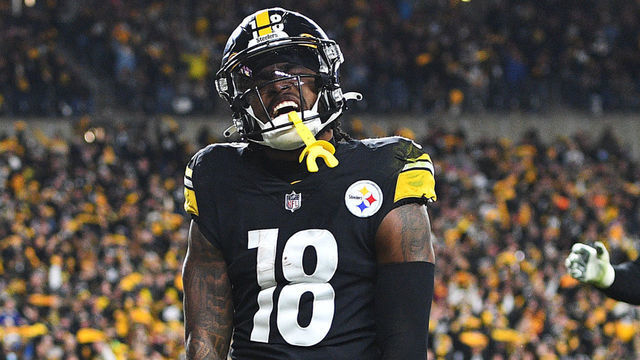PITTSBURGH, PENNSYLVANIA - DECEMBER 05: Diontae Johnson #18 of the Pittsburgh Steelers reacts after scoring a touchdown during the fourth quarter against the Baltimore Ravens at Heinz Field on December 05, 2021 in Pittsburgh, Pennsylvania.