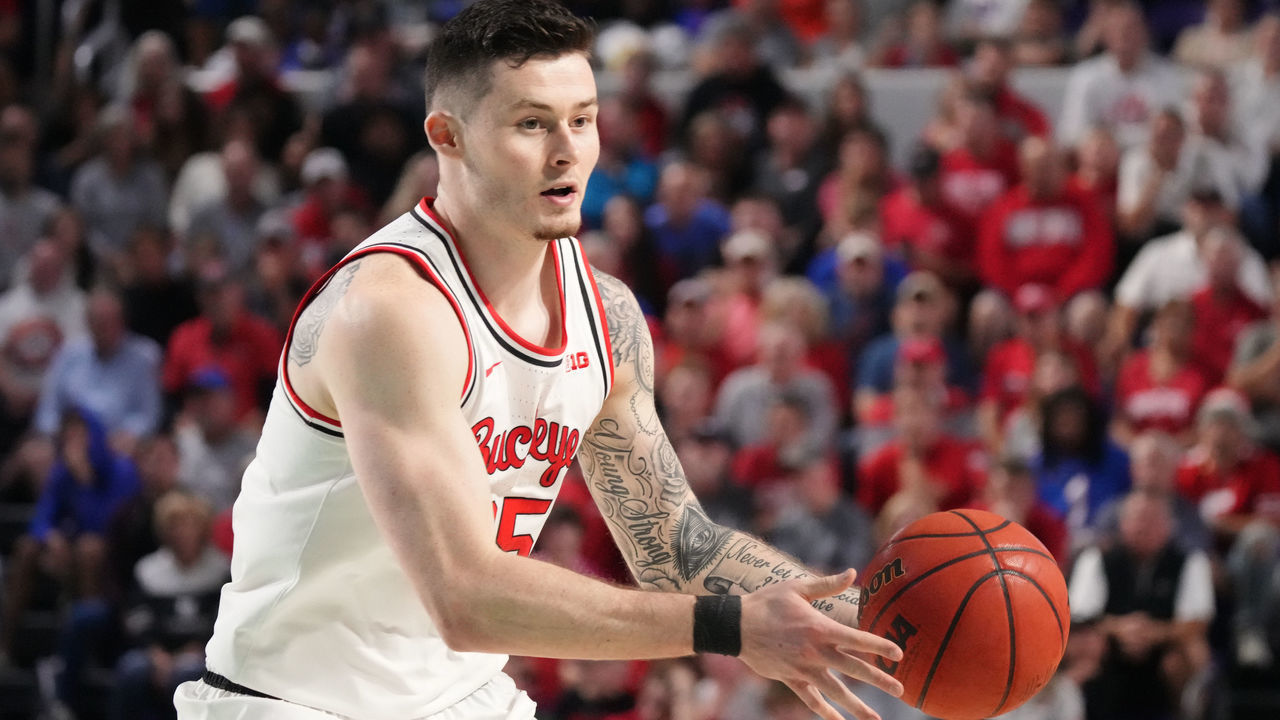 FORT MYERS, FLORIDA - NOVEMBER 24: Kyle Young #25 of the Ohio State Buckeyes controls the ball against the Florida Gators in the first half of the Champtionship Game in the Beach Division of The Fort Myers Tip-Off at Suncoast Credit Union Arena on November 24, 2021 in Fort Myers, Florida.