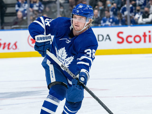 TORONTO, ON - DECEMBER 01: Toronto Maple Leafs Defenceman Rasmus Sandin (38) passes the puck during the NHL regular season game between the Colorado Avalanche and the Toronto Maple Leafs on December 1, 2021, at Scotiabank Arena in Toronto, ON, Canada.
