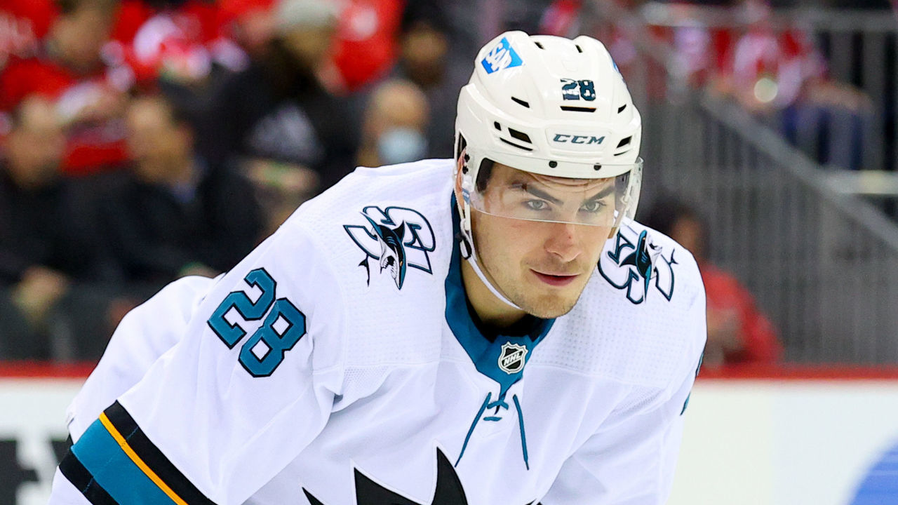 NEWARK, NJ - NOVEMBER 30: San Jose Sharks right wing Timo Meier (28) during the second period of the National Hockey Legue game between New Jersey Devils nd the San Jose Sharks on November 30, 2021 at the Prudential Center in Newark, NJ.