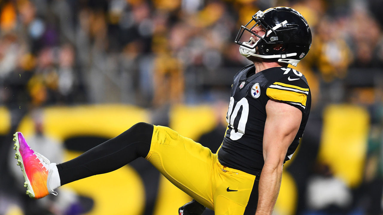 Getty Images - T.J. Watt #90 of the Pittsburgh Steelers