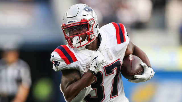 INGLEWOOD, CALIFORNIA - OCTOBER 31: Damien Harris #37 of the New England Patriots runs the ball in the third quarter against the Los Angeles Chargers at SoFi Stadium on October 31, 2021 in Inglewood, California.