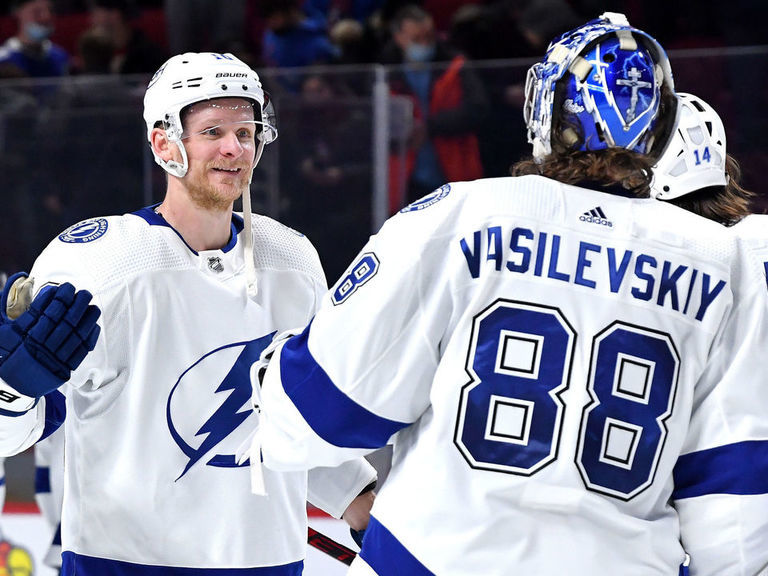 Tampa Bay Lightning F Ondrej Palat leaves game with Upper-Body Injury